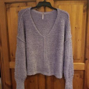 FREE PEOPLE PURPLE SWEATER M